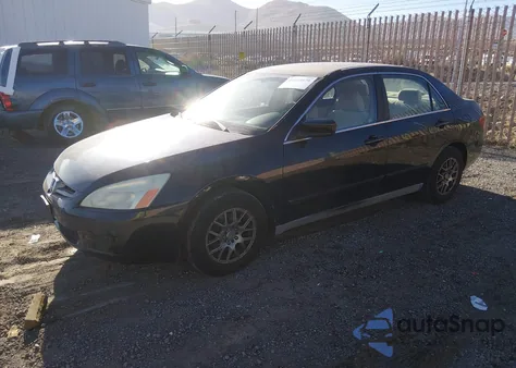 2005 Honda Accord 2.4 Lx from USA, damaged, VIN 1HGCM55465A040869